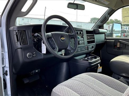 New 2025 Chevrolet Express 3500 w/ Power Convenience Package image 8