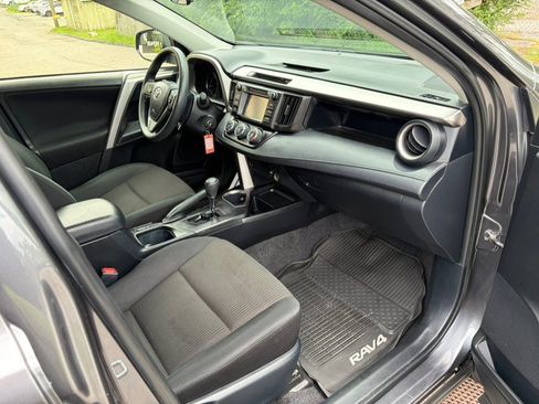 Used 2018 Toyota RAV4 LE w/ All Weather Liner Package AWD/4WD image 26