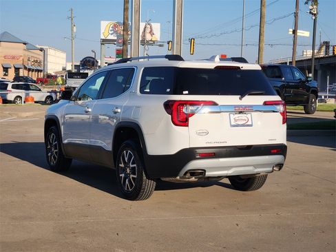 Used 2023 GMC Acadia SLE w/ Driver Convenience Package image 5