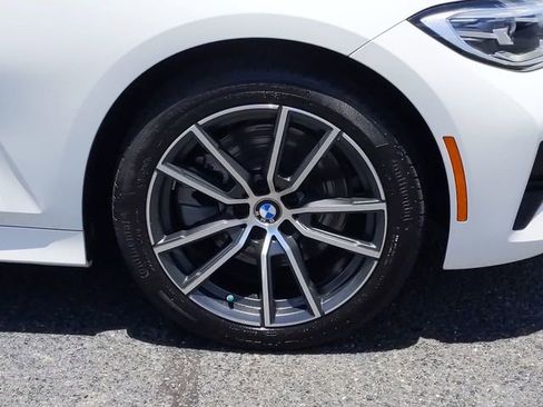 Used 2020 BMW 330i xDrive Sedan w/ Premium Package AWD/4WD image 10