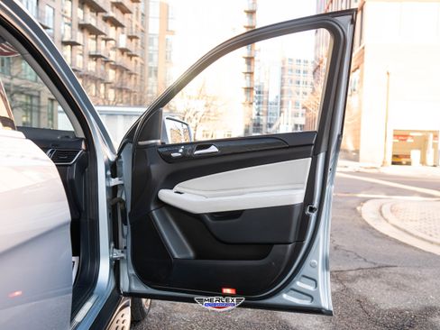 Used 2017 Mercedes-Benz GLS 450 4MATIC image 46