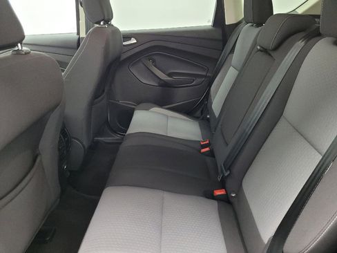 Used 2018 Ford Escape SE image 18