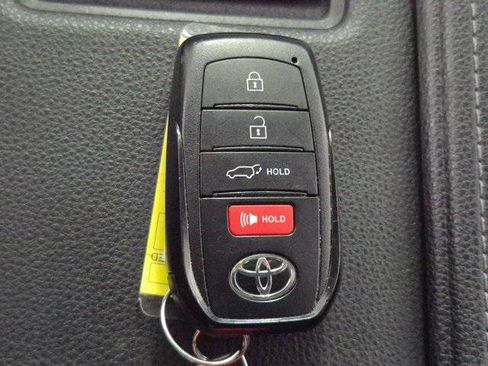 Certified 2024 Toyota Grand Highlander XLE image 29