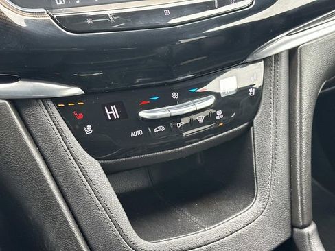 Used 2020 Cadillac XT6 Premium Luxury w/ Platinum Package AWD/4WD image 30
