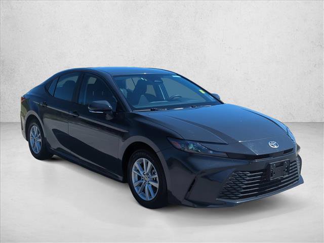 Used 2025 Toyota Camry LE FWD image 3