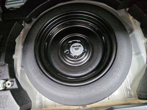 Used 2017 Toyota 86 image 24