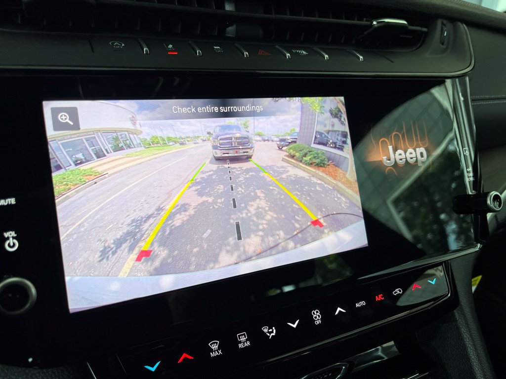 New 2026 Jeep Grand Cherokee Altitude AWD/4WD image 29