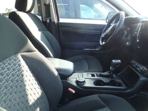 Used 2025 Ford Ranger XLT AWD/4WD image 13