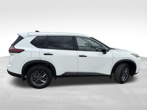 Certified 2026 Nissan Rogue S FWD image 9