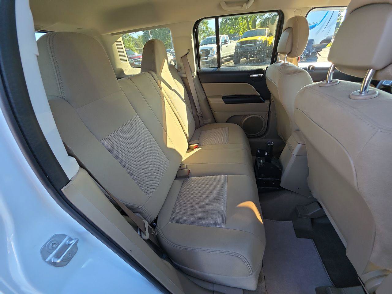 Used 2017 Jeep Patriot Sport w/ Power Value Group AWD/4WD image 7