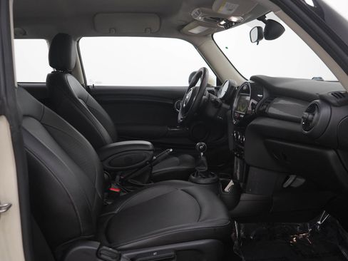 Used 2017 MINI Cooper 2-Door Hardtop FWD image 12