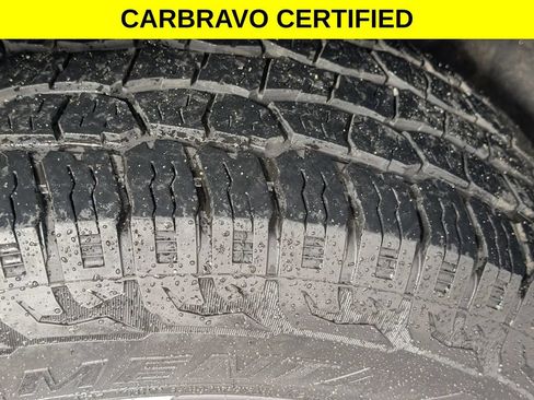 Certified 2022 Chevrolet Silverado 1500 LT AWD/4WD image 9
