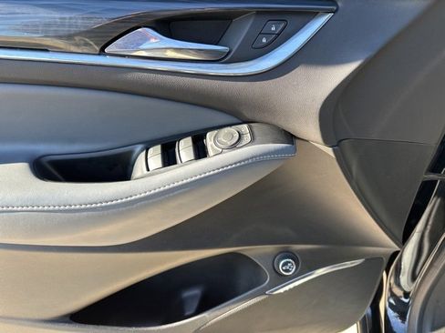 Used 2023 Buick Enclave Essence w/ Sport Touring Edition image 10