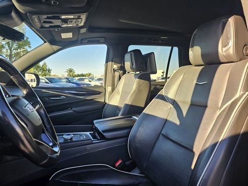 Used 2021 Cadillac Escalade Sport w/ Driver Assist Tech Package image 6