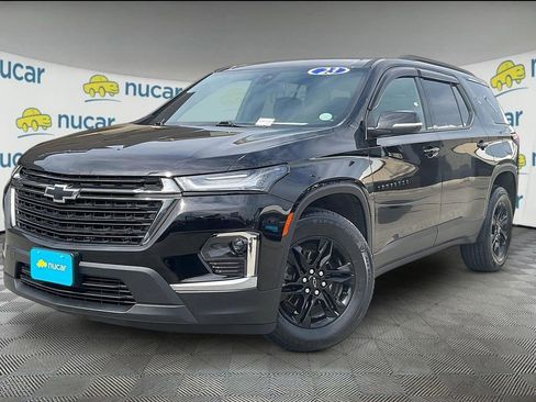 Used 2023 Chevrolet Traverse LT w/ Midnight/Sport Edition AWD/4WD image 3