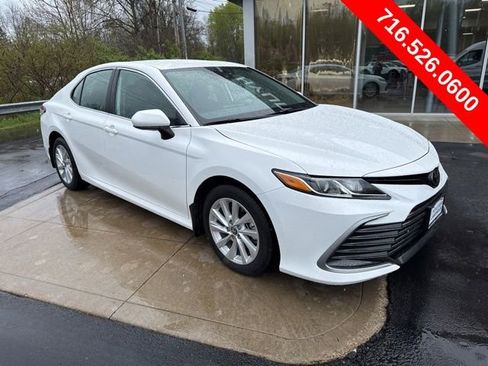 Used 2023 Toyota Camry LE AWD/4WD image 3