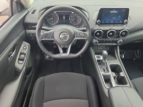 Used 2023 Nissan Sentra SV FWD image 14