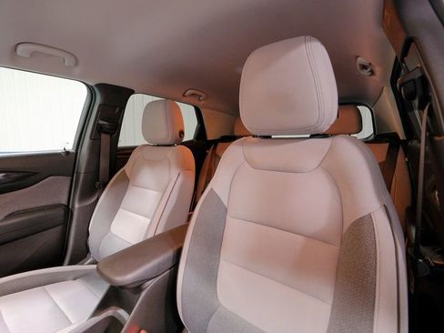 Used 2025 Chevrolet TrailBlazer LT image 25