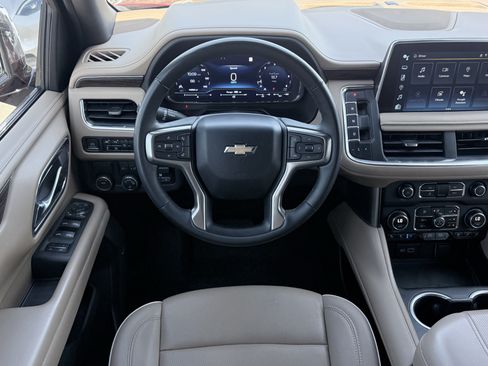 Used 2023 Chevrolet Tahoe Premier w/ Premium Package RWD image 55