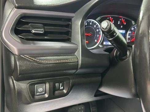 Used 2021 GMC Acadia AT4 w/ LPO, 'HIT The Road' Package AWD/4WD image 32