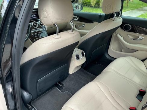Used 2018 Mercedes-Benz C 300 Sedan image 38
