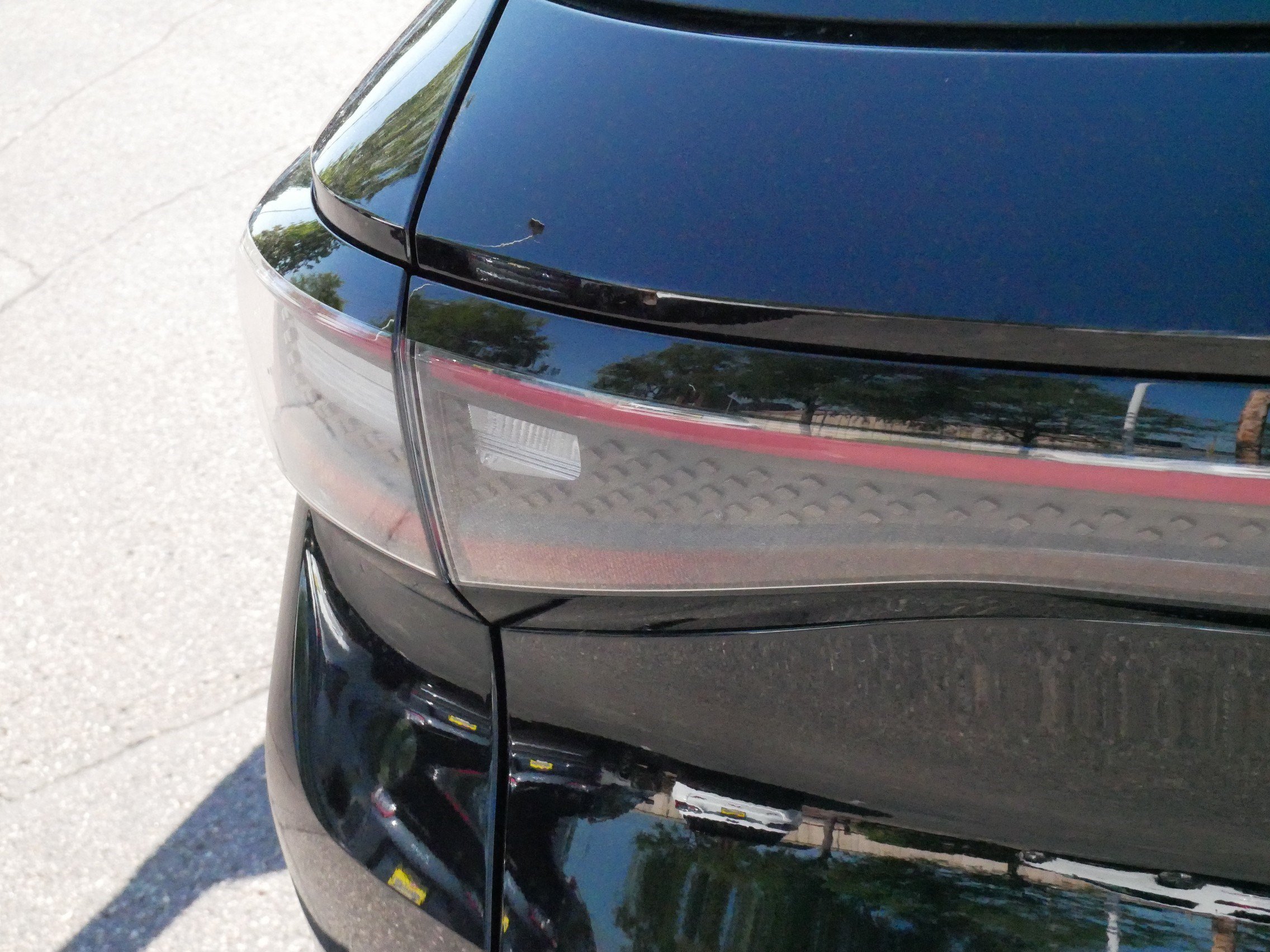 Certified 2023 Volkswagen ID.4 Pro S AWD/4WD image 17