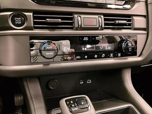 New 2025 Nissan Pathfinder S image 26