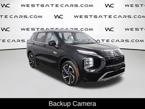 Used 2024 Mitsubishi Outlander SEL image 2