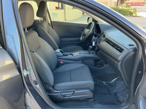 Used 2021 Honda HR-V LX image 15