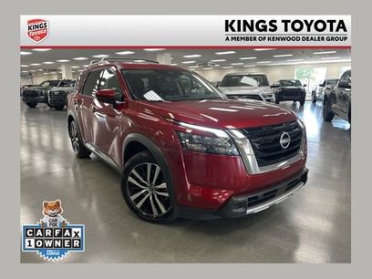 Used 2025 Nissan Pathfinder Platinum w/ Cargo Package