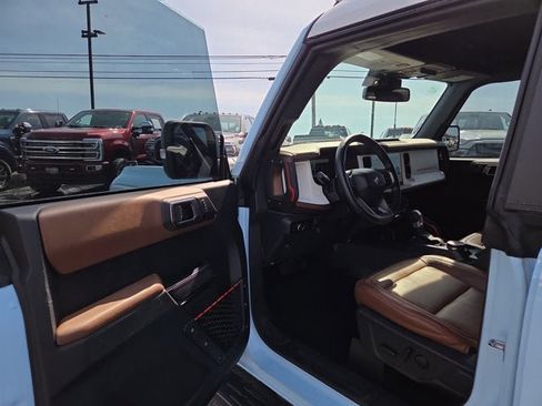 Used 2024 Ford Bronco Heritage Edition image 7