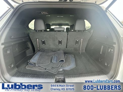 Used 2026 Buick Enclave Preferred AWD/4WD image 23