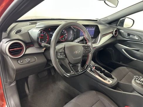 Used 2024 Chevrolet Trax RS w/ Driver Confidence Package image 13