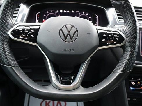 Used 2023 Volkswagen Tiguan SEL R-Line image 32