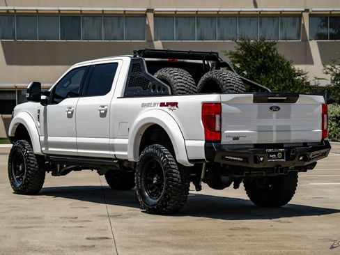 Used 2022 Ford F250 Lariat w/ Lariat Ultimate Package AWD/4WD image 12
