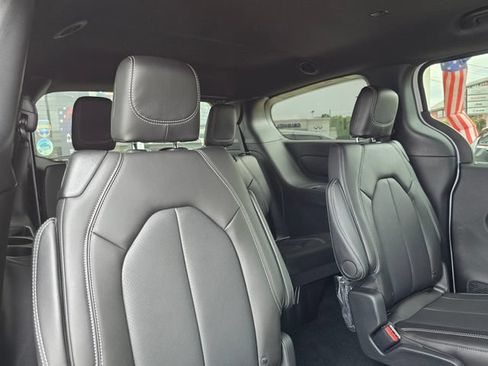 New 2027 Chrysler Pacifica LX FWD image 41