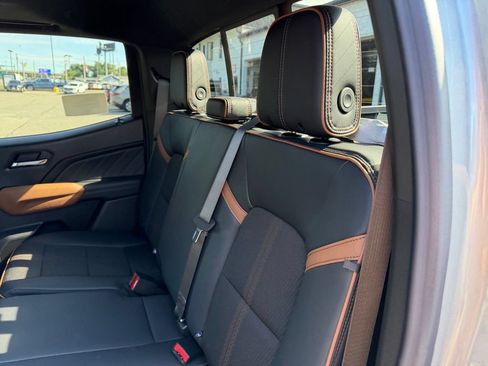 New 2026 GMC Canyon AT4 w/ Technology Plus Package AWD/4WD image 9