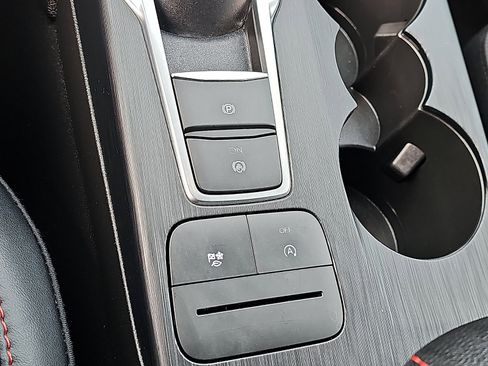 Used 2025 Ford Escape ST-Line image 23