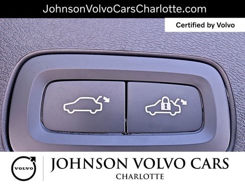 Certified 2025 Volvo XC60 B5 Core AWD/4WD image 21
