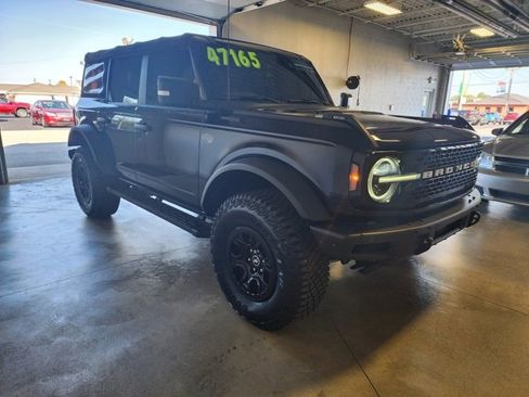 Used 2022 Ford Bronco Wildtrak image 5