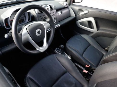Used 2009 smart fortwo passion image 6