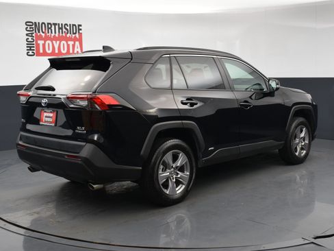 Used 2023 Toyota RAV4 XLE w/ Convenience Package AWD/4WD image 4