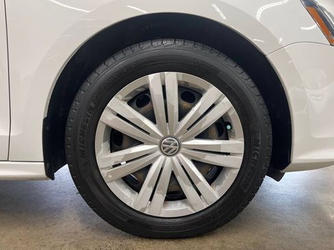 Used 2017 Volkswagen Jetta S FWD image 19