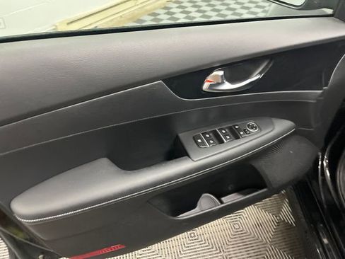 Certified 2024 Kia Forte GT-Line image 11