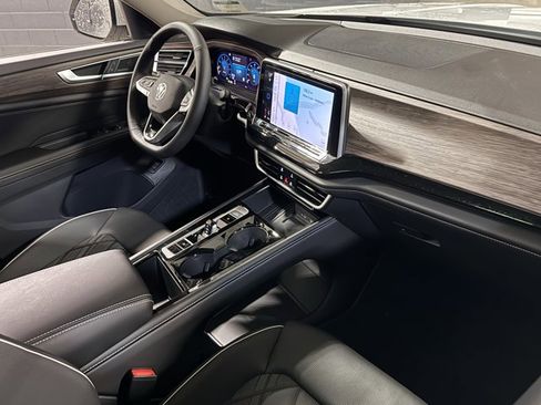 New 2026 Volkswagen Atlas SEL Premium R-Line image 26