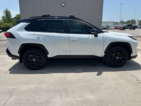 Used 2023 Toyota RAV4 XSE AWD/4WD image 4