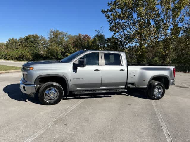 Used 2025 Chevrolet Silverado 3500 LT w/ All Star Edition AWD/4WD image 5