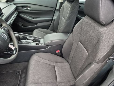 Used 2025 Honda Accord SE image 24