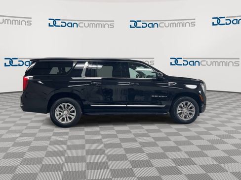 Used 2025 GMC Yukon XL Denali AWD/4WD image 9