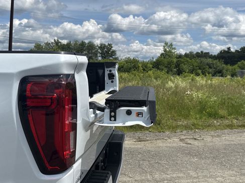 New 2026 GMC Sierra 1500 Denali AWD/4WD image 11